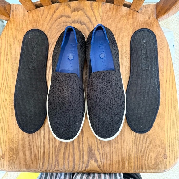 Rothy’s Honeycomb, Round Toe, Slip On Sneakers In Black, Size 9.5 - Picture 8 of 9